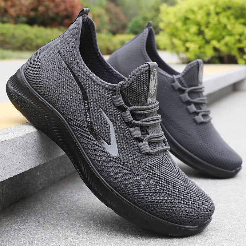 Scarpe traspiranti di classe sportiva